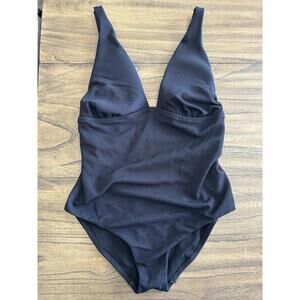 PEZ D'OR One Piece Textured Black Full Coverage Back Swimsuit Size Small
